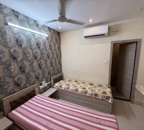 Swastik Luxury PG
